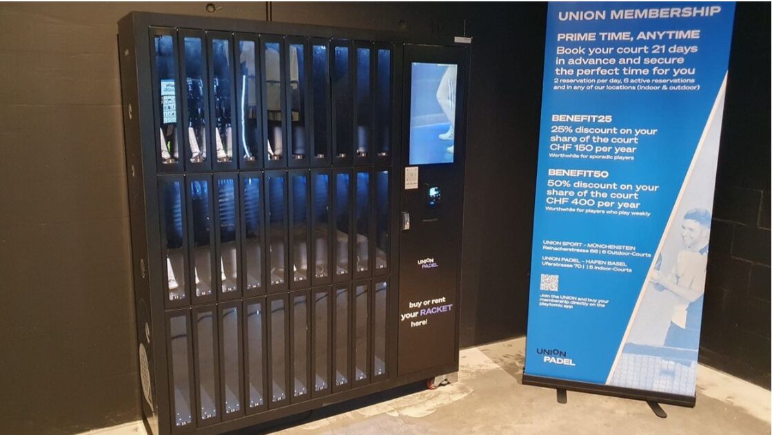 Badminton Racket Rental Machine Automated Sports Vending Machine for Gyms & Sports Centers